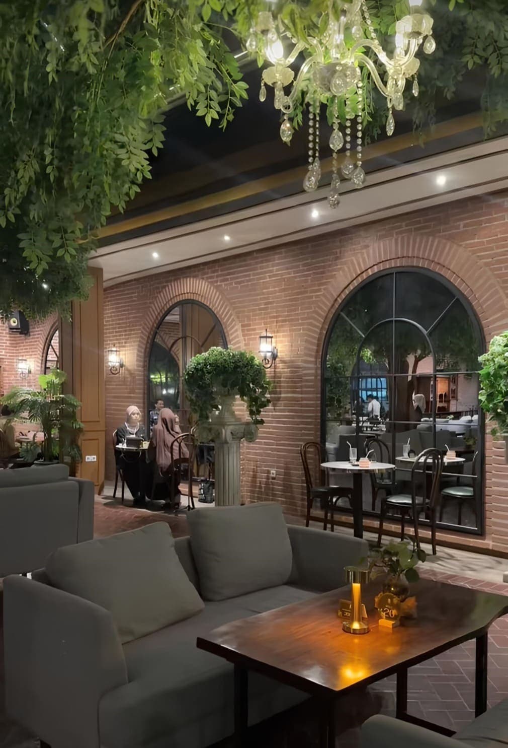 The Grove Cafe Atmosphere